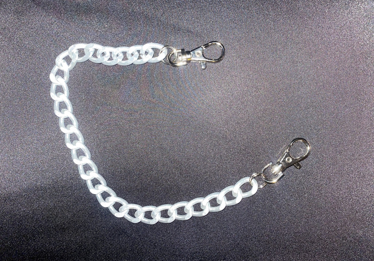 CHAIN CHOKERS