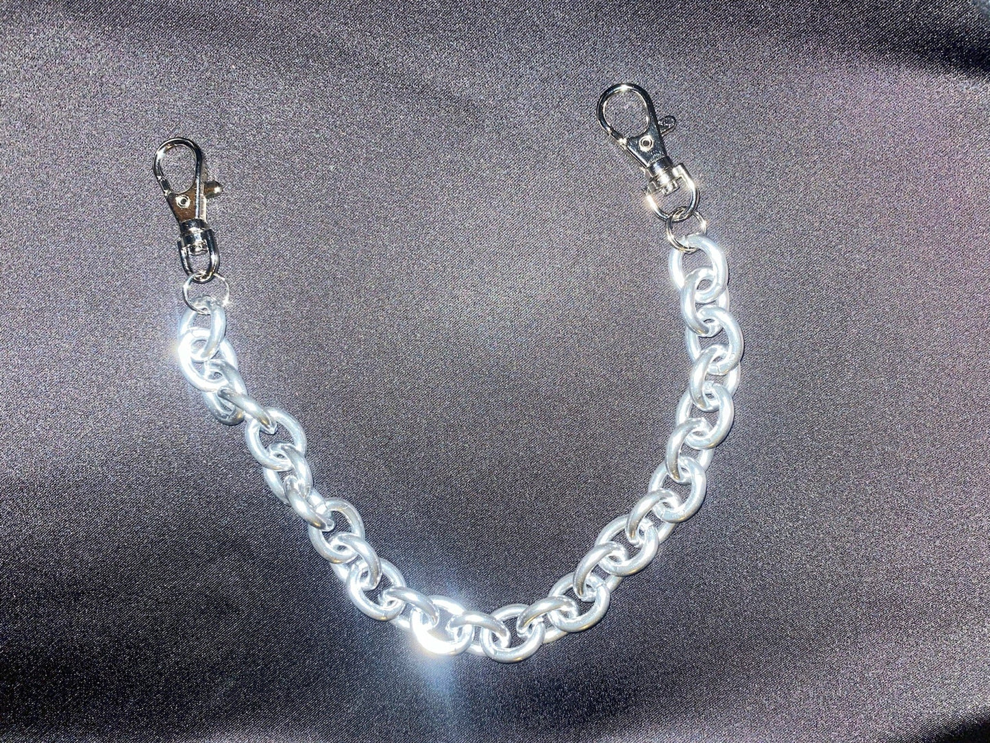 CHAIN CHOKERS